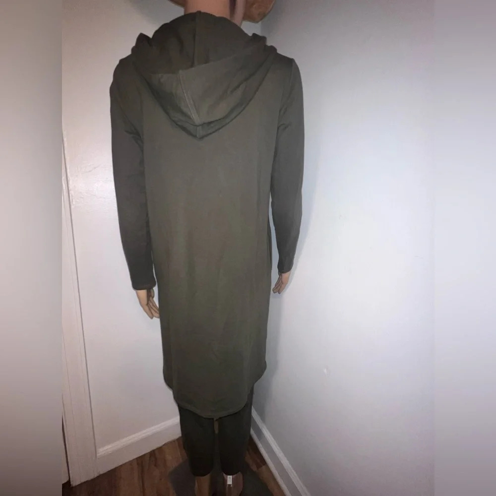 Pure Jill, XS-P oversized 2 piece, long sleeve hooded‎ shacket, matching capri - Picture 3 of 13
